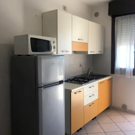 Comfy Flat In Rosolina With Shared Pool Rosolina Mare