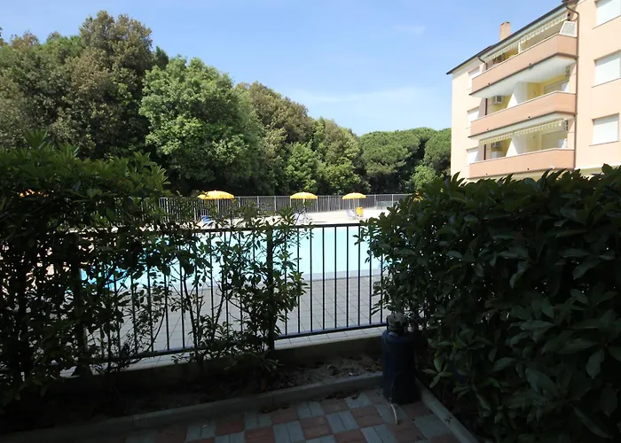 Apartment Comfy Flat In Rosolina With Shared Pool Rosolina Mare